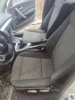 Vyhřívané sedačky včetně tapecu BMW e87