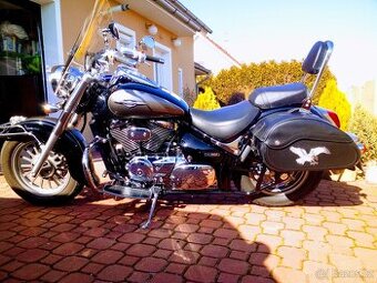 Suzuki Intruder C 800