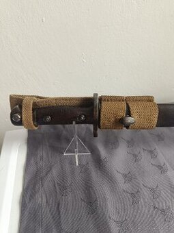 Anglický bajonet, bodák Enfield 1907 .... Závěsník