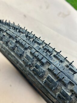 nejeté pneu mitas 2,25/16