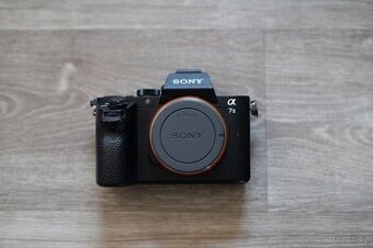 Sony A7 II – pouze tělo + příslušenství
