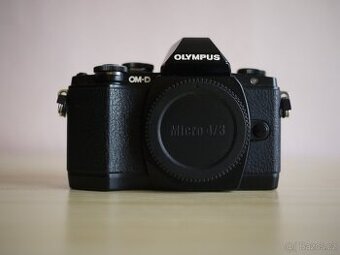 Fotoaparát Olympus M10-tělo...