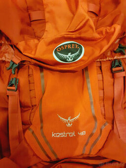 Batoh Osprey Kestrel 48 bordový