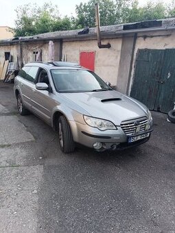 Subaru Outback 2,5 121kw