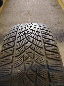 205/55/17 zimní Goodyear