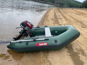 Člun Boat 007