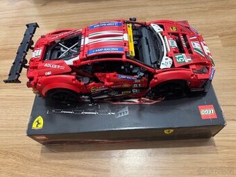 LEGO Technic Ferrari 488 GTE AF Corse 51