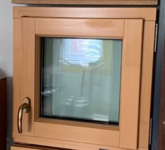 Dřevohlinikové okno nové