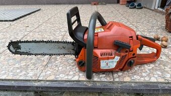 Motorová pila husqvarna