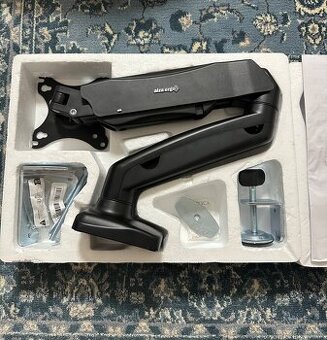 Držák na monitor AlzaErgo Arm AR1.1 černý