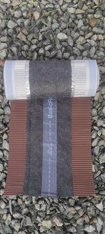 Větrací pás hřebene a nároží Bramac Basicroll tmavě hnědá