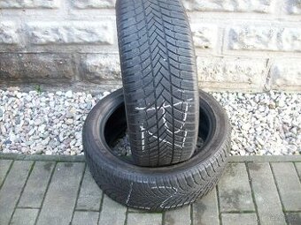 2x zimní Enyaq Bridgestone 255.45.20 105V XL 70%