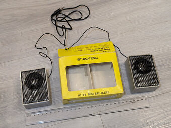 Reproduktory pro kazetové přehrávače