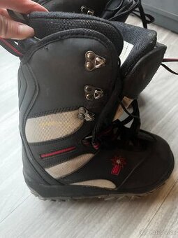 Snowboardové boty vel. 36