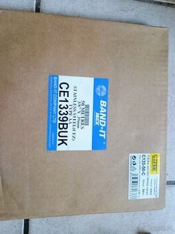 Nerezový zemnící pásek