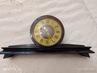 Starožitné krbové hodiny