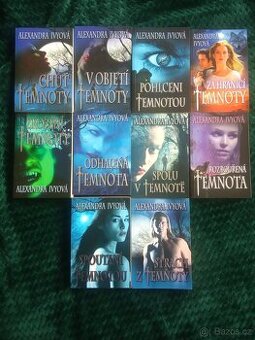 Alexandra IVYOVÁ: STRÁŽCI VĚČNOSTI