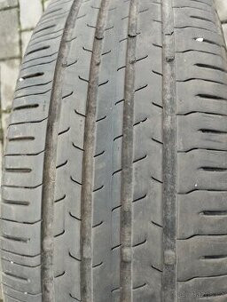 Continental 215/65R17 DOT0621