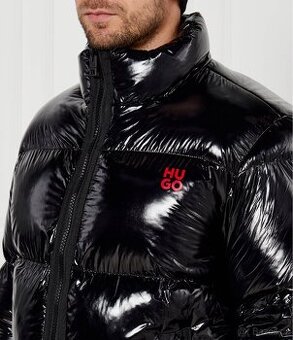 Zimní bunda Hugo Boss, velikost M