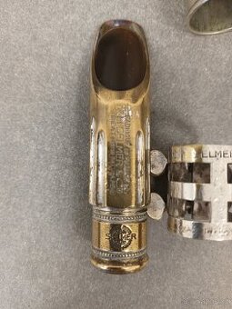 Selmer hubička na alt saxofón.