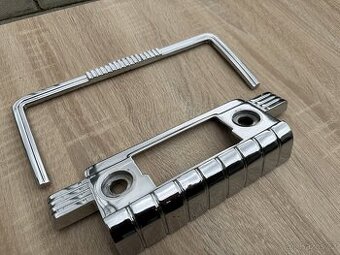 Volha Gaz 21, chrom rádia, originál top