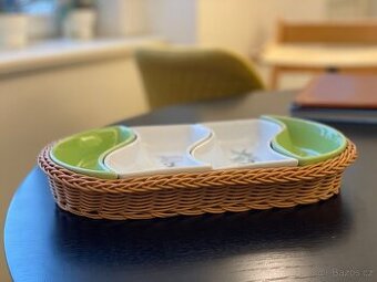 Misky na oříšky v košíku