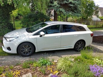 Toyota Avensis kombi 2.0 D4D Executive Edition S REZERVACE