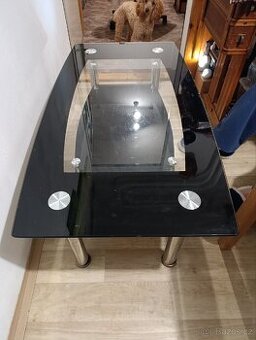 Malý konferenční stolek