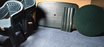 Zahradní plastový nábytek