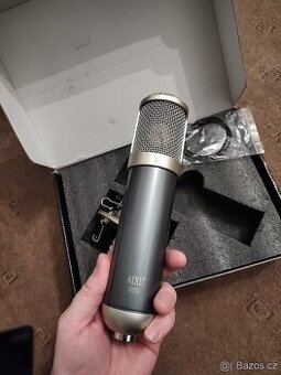 MXl Studiové mikrofony, 880 a 2001 -vada