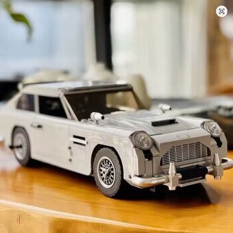 STAVEBNICE Creator Expert 10262 Bondův Aston Martin DB5