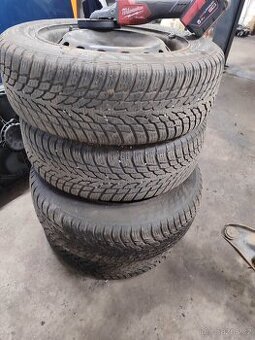 Dacia Dokker Lodgy sada zimních kol kompletní R15