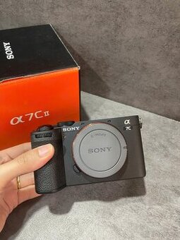 Prodám fotoaparát Sony A7Cii (A7C2)