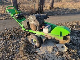 Frézování pařezů – rychle, šetrně a bez poškození zahrady