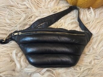 kožená ledvinka RE:DESIGNED