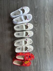 Cvičky bačkory nové 31,32,33