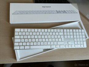 Apple Magic Keyboard s číselnou klávesnici CZ
