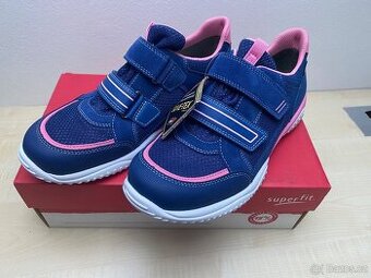 Superfity s goratexem, velikost 41