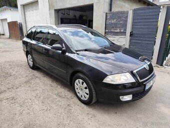 SKODA OCTAVIA 2.0TDI COMBI (servis za 50tis)