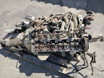 Mercedes Benz SL 500 W107 Motor + Prevodovka