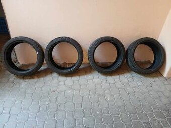 Pneumatiky 225/40 R 18 zimní - 1