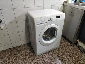 REPASOVANÁ slim pračka INDESIT