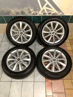 Alu kola Škoda R16 5X112 ZÁNOVNÍ CELOROČNÍ PNEU 205/55 R16