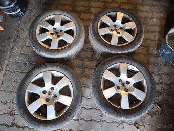 ALU kola R16