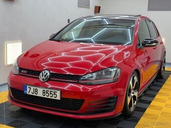 VW Golf 7 GTI Performance / 150.000Km /DCC/Dynaudio/Panorama