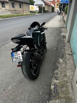 Kawasaki zx10R
