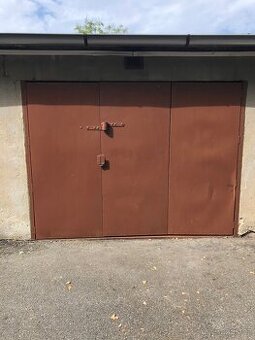 Prodám GARÁŽ 18 m² v Praze 10 ul. U Přejezdu DOLNÍ MĚCHOLUPY