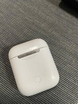 Apple AirPods 2019 /pouze s jedním sluchátkem/