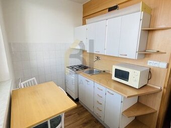 Pronájem bytu 1+1 s lodžií – ul. Brandlova, Hodonín