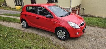 HYUNDAI i20 1.2 16v 57kw STYLE PC KLIMA 8/2011 EURO5